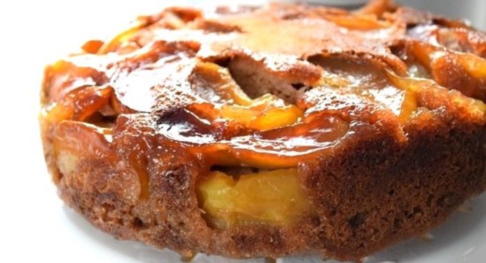 Яблочный кекс в мультиварке