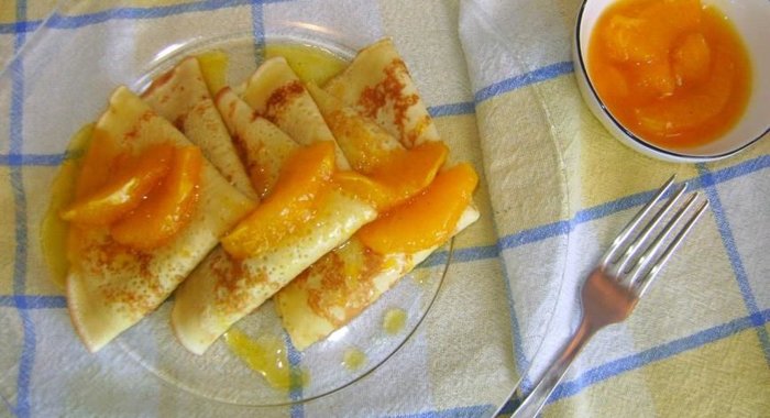 Апельсиновые блинчики с апельсиновым соусом