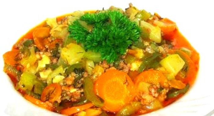 Рагу с фаршем и овощами