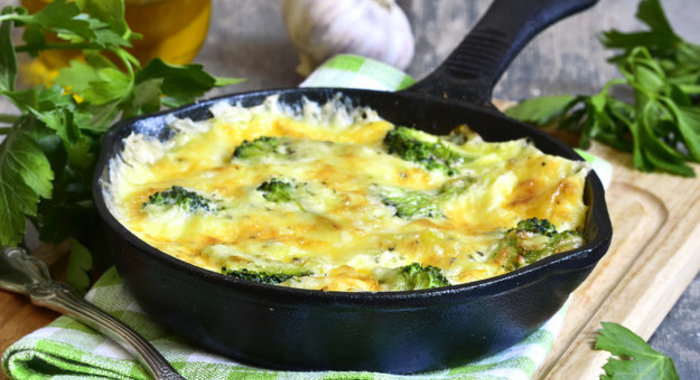 Омлет с брокколи и сыром