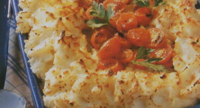 Запеканка с окорочком и луком.