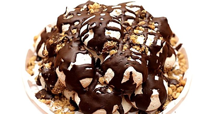 Торт с черносливом и орехами