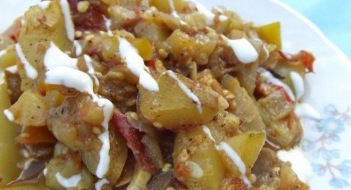 Рагу из баклажанов в мультиварке