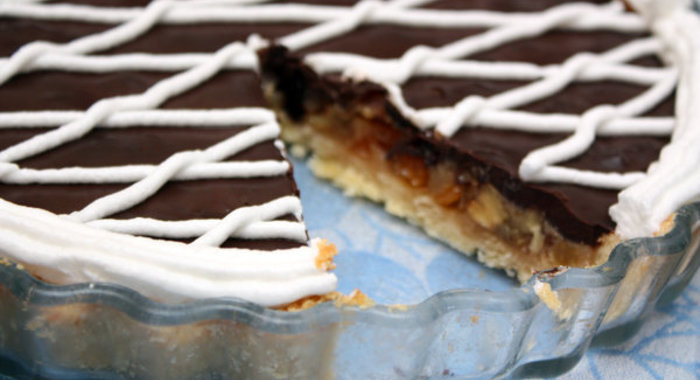 Шоколадный торт с ириской