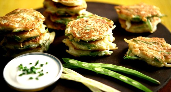 Оладьи из зеленой фасоли