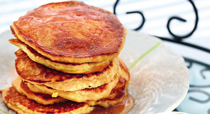 Оладьи с творогом и яблоками