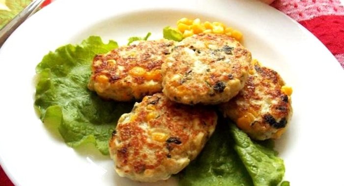 Котлеты рыбные с яйцом и кукурузой