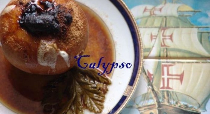 Яблоки, запечённые с геранью