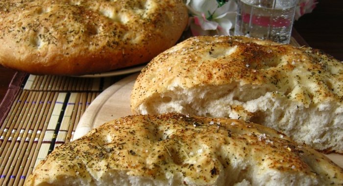 Фокачча на минеральной воде