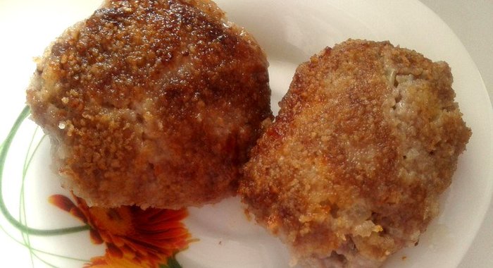 Котлеты в сухарях