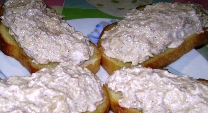 Бутерброды с творожно-яблочной массой