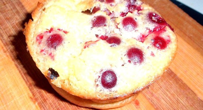 Маффины с брусникой