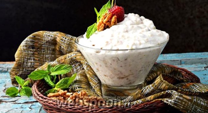 Сметанный крем с орехами