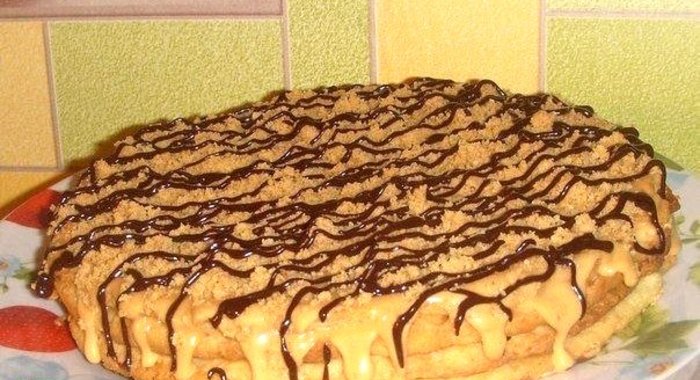 Сметанный торт со сливочным кремом