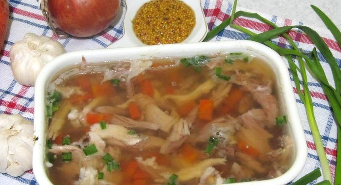 Холодец со свиной рулькой и курицей
