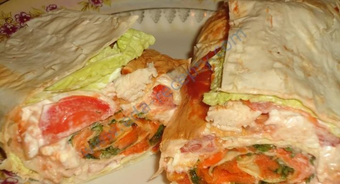 Рулет из лаваша с корейской морковкой