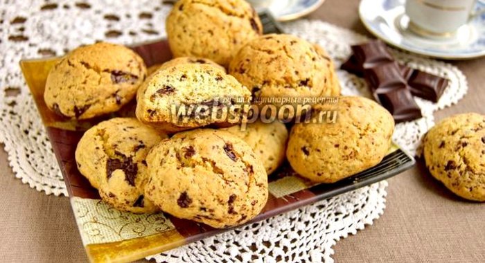 Печенье с рубленым шоколадом
