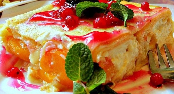 Блины с творогом и персиками