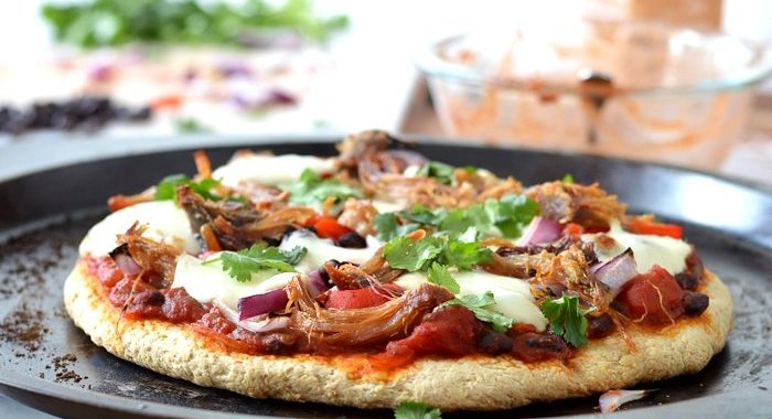 Пицца на толстом тесте