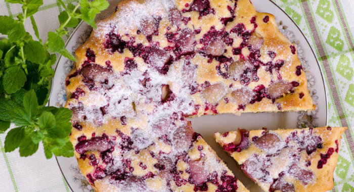 Маковый пирог с ягодами