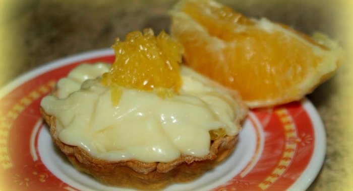 Корзиночки с заварным кремом и апельсинами