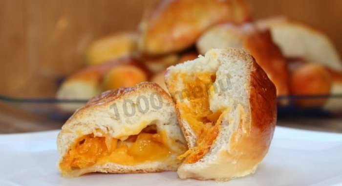 Пирожки с абрикосами в духовке