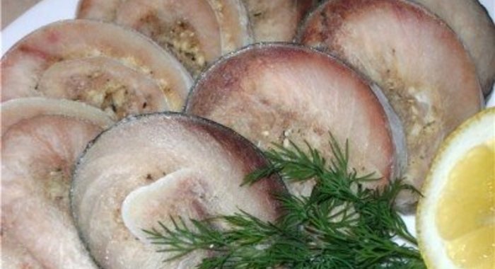 Рулет из скумбрии