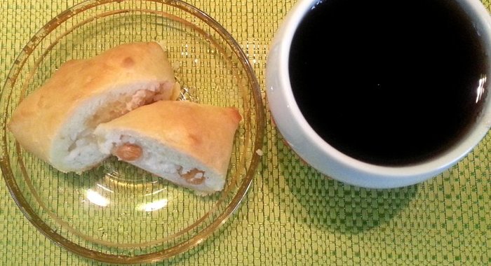 Пирожки с рисом и изюмом