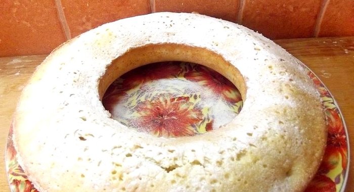 Классический кекс с изюмом