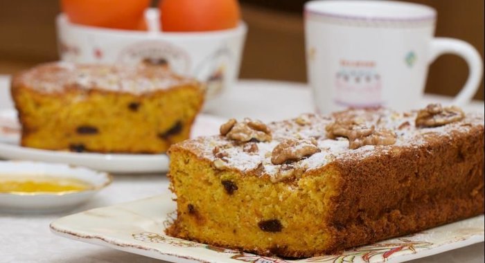 Яблочно-морковный кекс с грецкими орехами