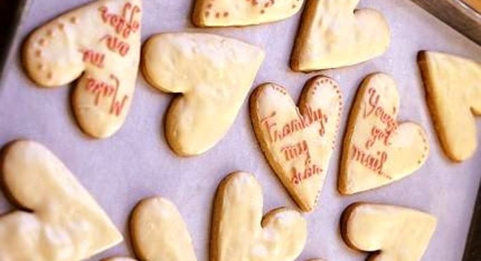 Печенье-сердечки с белым шоколадом