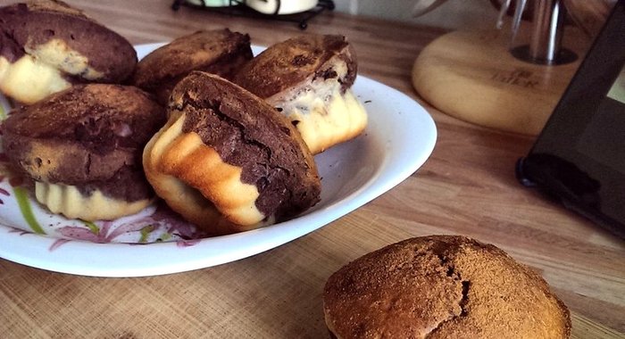 Кекс на кефире с изюмом и орехами