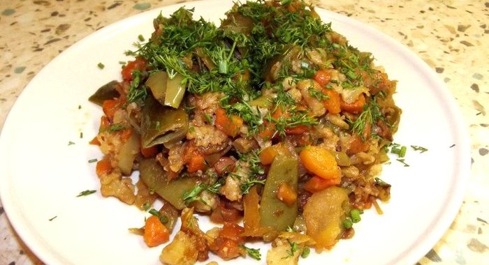 Овощное рагу с капустой