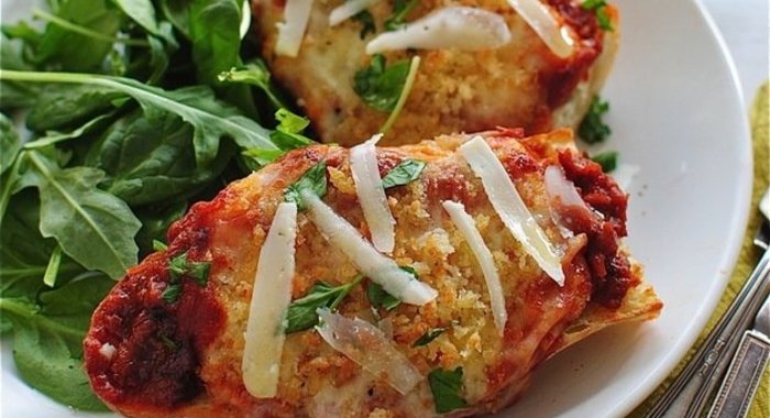 Пицца с сыром и курицей