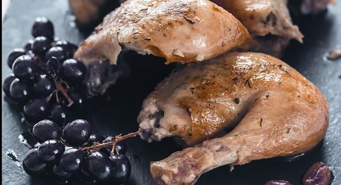 Курица с виноградом