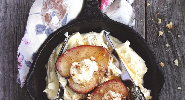 Груши с кремом из маскарпоне