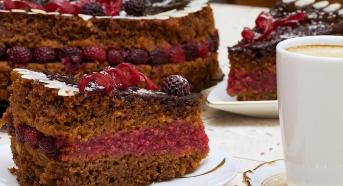 Постный малиновый торт