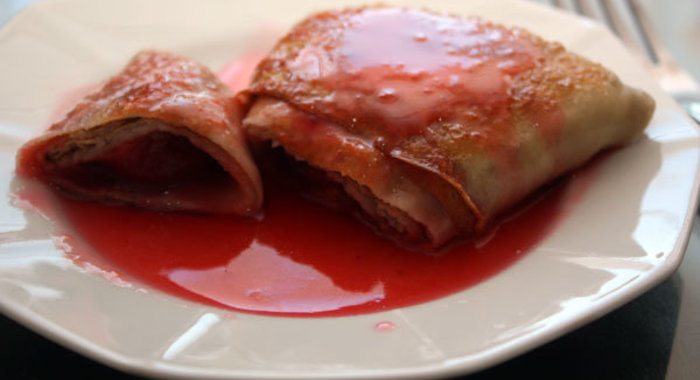 Блинчики со сливами