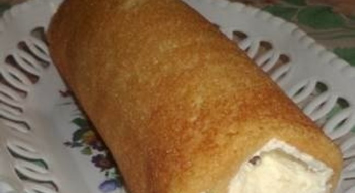 Рулет с творожной начинкой