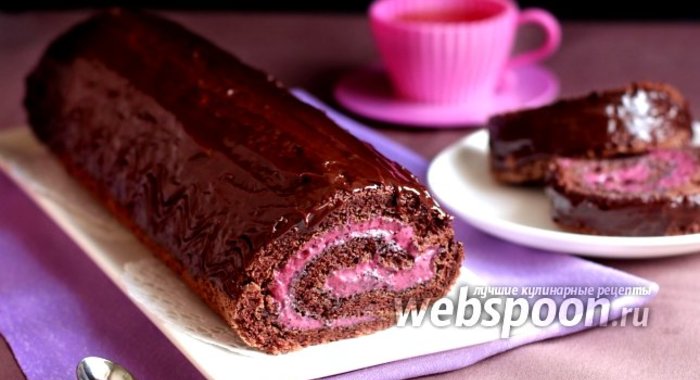 Пудинговый рулет с чернично-смородиновым муссом