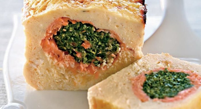 Рыбный рулет со шпинатом