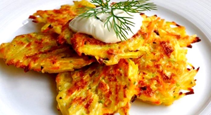 Картофельные оладьи лорики с грибами и яйцом