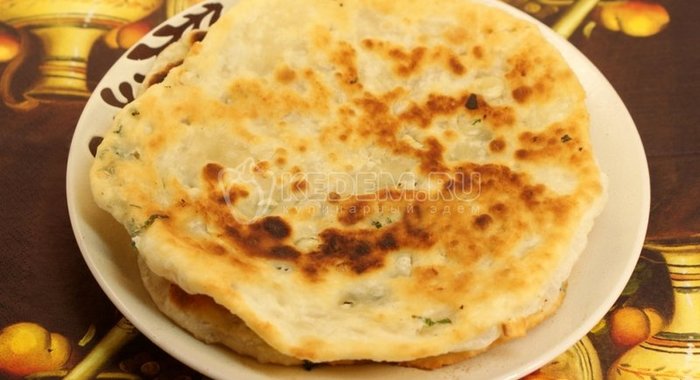 Чесночные лепешки