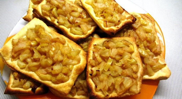 Яблоки в слойке