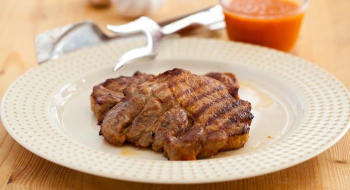 Свиная шейка в перечном маринаде, жаренная на гриле