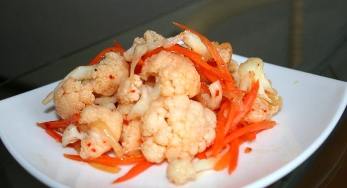 Салат из цветной капусты по-корейски