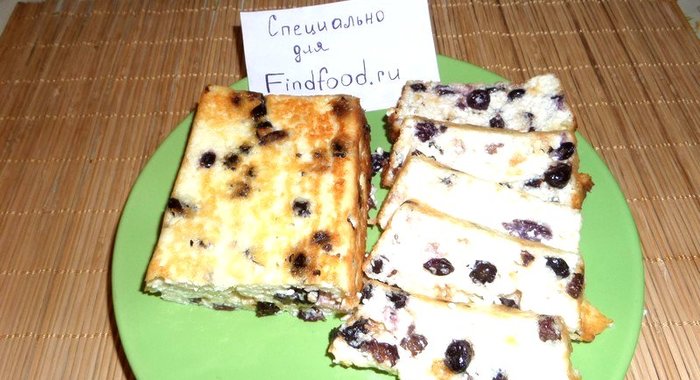 Запеканка творожная с изюмом