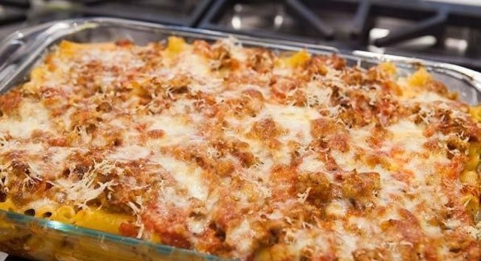 Макароны под соусом в духовке