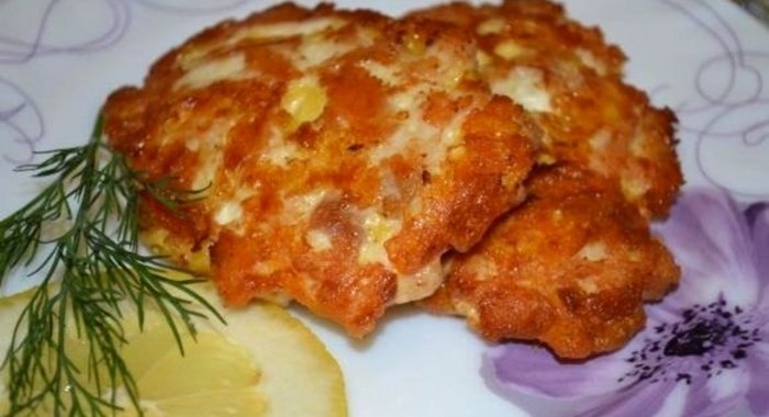 Котлеты из рубленого куриного филе с сыром