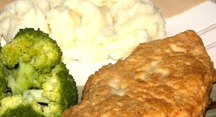 Мясо в тесте на сковороде